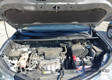 2018 Toyota Rav4 Le z USA, uszkodzony, nr VIN JTMZFREV8JJ173386